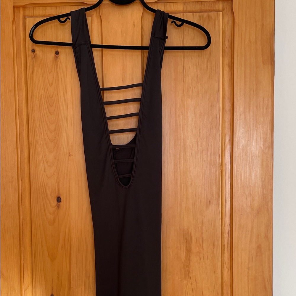 L. Gorgeous Black Open-Front & Strappy Back Dress